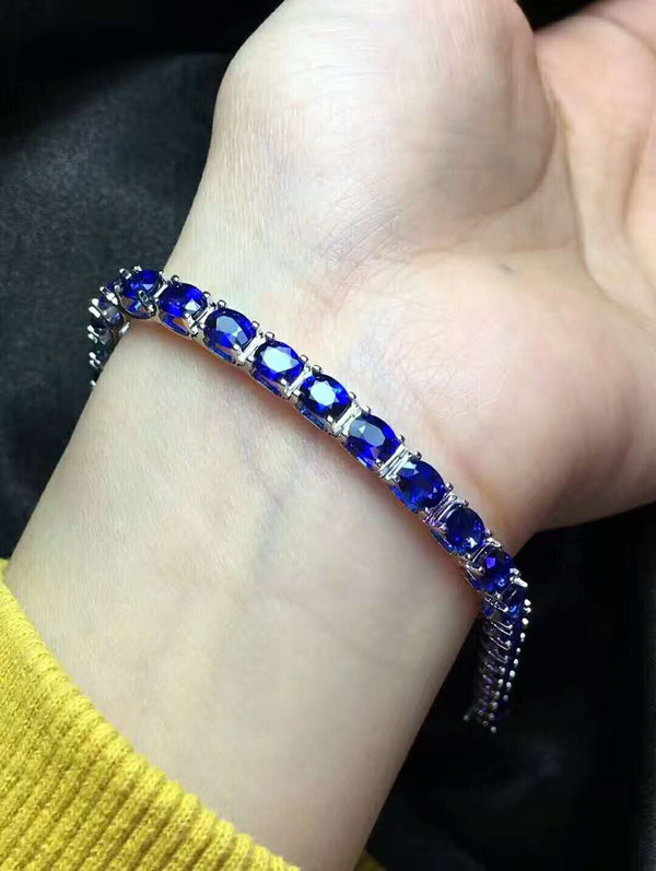 13.6 Carat Royal Blue Color Sapphire Tennis Bracelet - Hearts & Diamonds