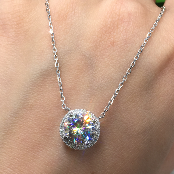 -NEW- 18K White Gold 2 Carat Moissanite Stone Pendant Necklace Chain Pendant Gift - Hearts & Diamonds